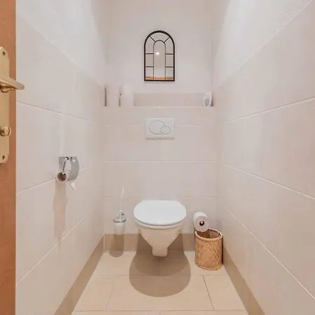 Severin Apartment