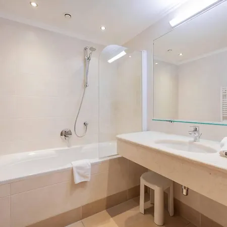 Severin Apartment *